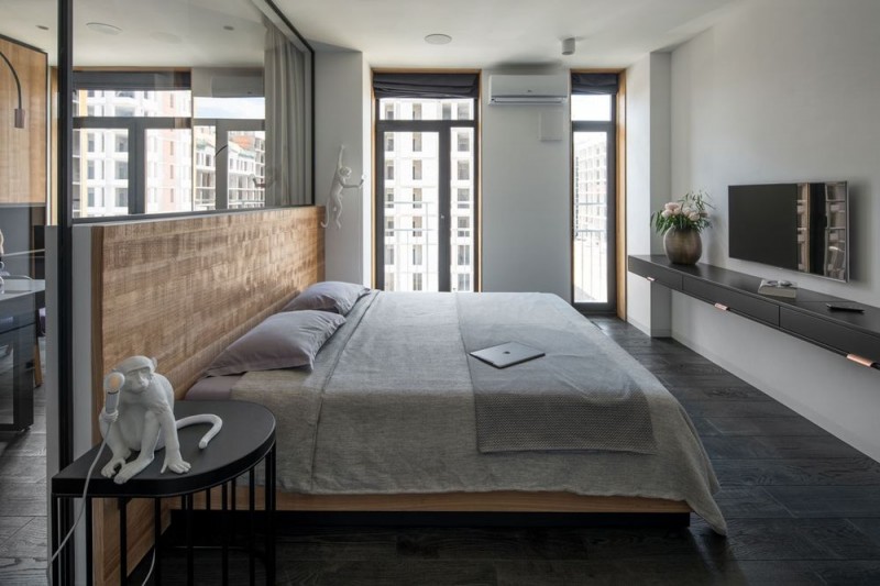 Стеклянные стены для зонирования киевской квартиры Стеклянные стены для зонирования киевской квартиры