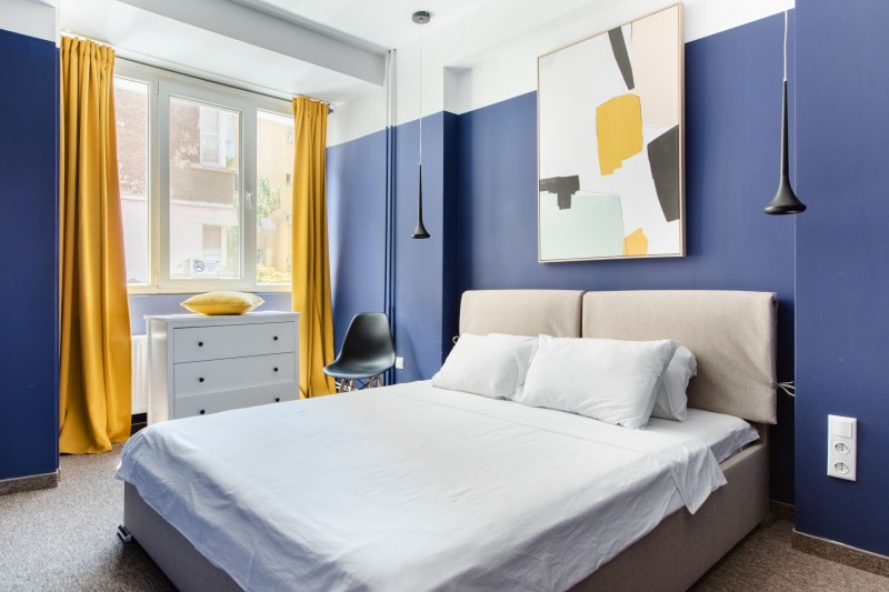 Классический американский гламур и элементы поп-арта в интерьере квартиры, расположенной в Софии