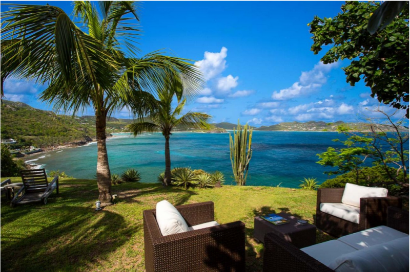 Классический карибский шик в интерьере виллы в Сен-Бартелеми, Франция