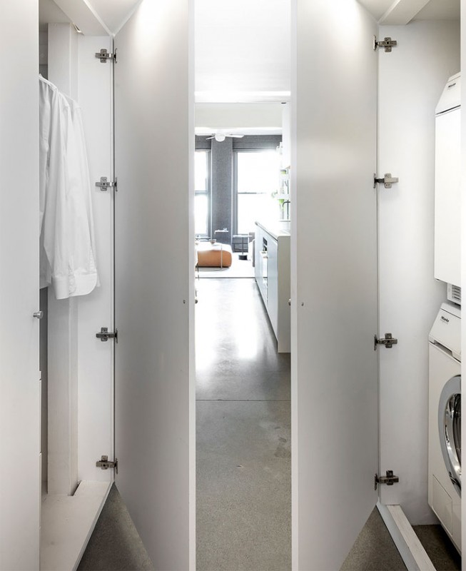 Дизайн-проект небольшого лофта, основанный на концепции минимализма и яркости