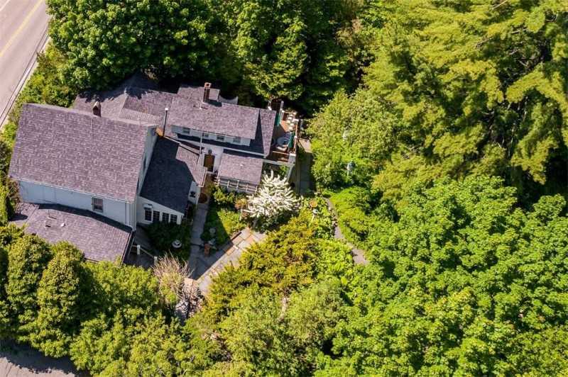 Поместье 1850 года постройки в Йорке, штат Мэн Поместье 1850 года постройки в Йорке, штат Мэн