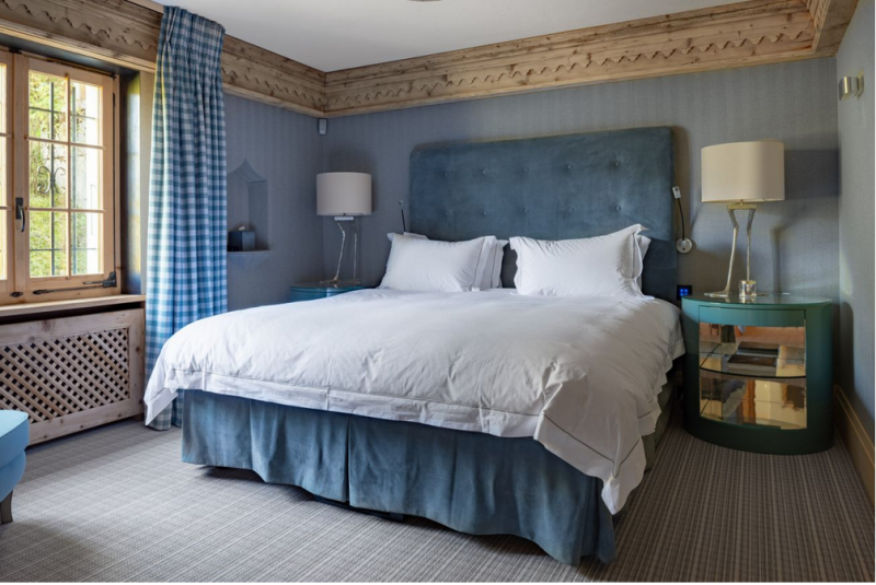 Просторное шале в деревне Гштад, Швейцария Просторное шале в деревне Гштад, Швейцария