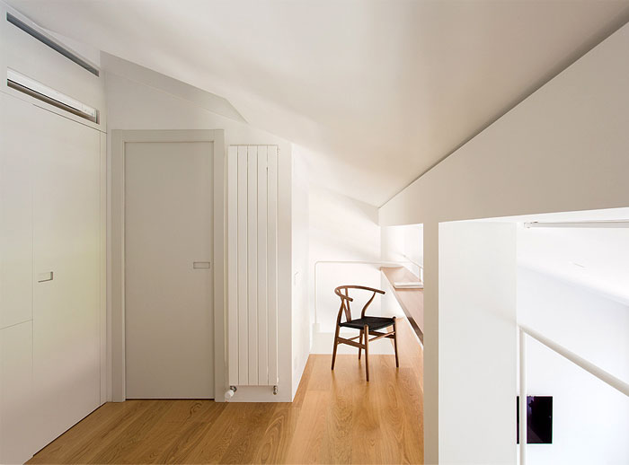 Интерьер минималистского лофта в Валенсии, Испания