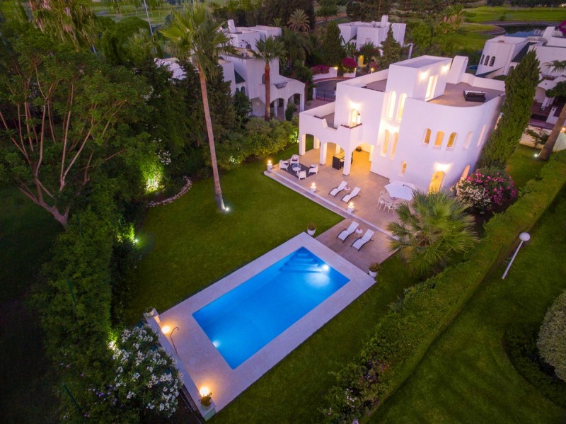 Вилла, расположенная недалеко от гольф-клуба Las Naranjos в Коста-дель-Соль, Испания