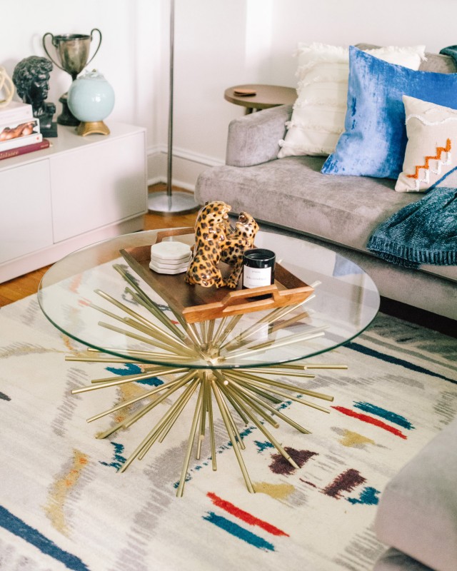 Интерьер просторной светлой квартиры в Челси, Нью-Йорк Интерьер просторной светлой квартиры в Челси, Нью-Йорк