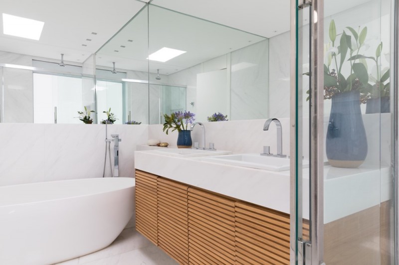 Использование дерева и белого цвета в оформлении уютного дома Использование дерева и белого цвета в оформлении уютного дома