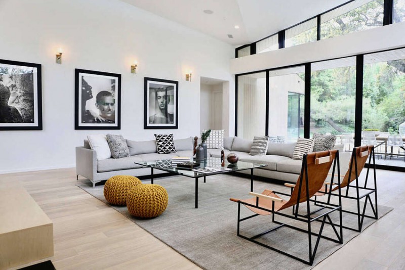 Светлый просторный дом, расположенный в Пасадене, штат Калифорния