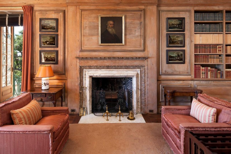 Обширная колониальная усадьба в Монтесито, Калифорния