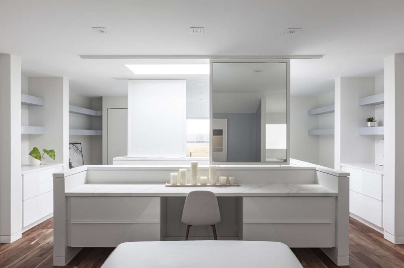 Современный двухэтажный дом, расположенный в Торонто Современный двухэтажный дом, расположенный в Торонто