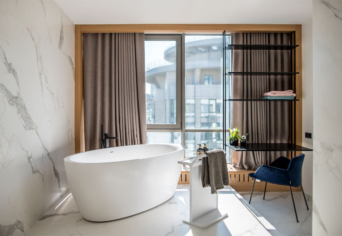 Минималистичный интерьер квартиры для семьи с маленькой дочкой