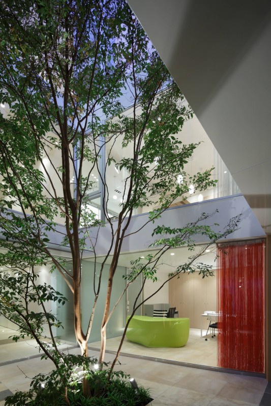 Сочетание современных и традиционных идей в дизайне японского дома