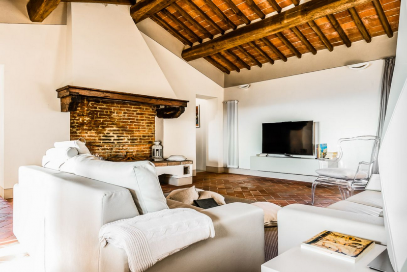 Традиционная вилла недалеко от Пизы, Италия Традиционная вилла недалеко от Пизы, Италия