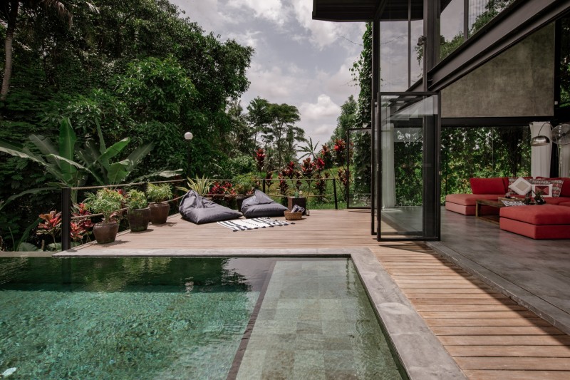 Вилла в стиле "лофт" с роскошным фоном тропических джунглей на Бали Вилла в стиле "лофт" с роскошным фоном тропических джунглей на Бали