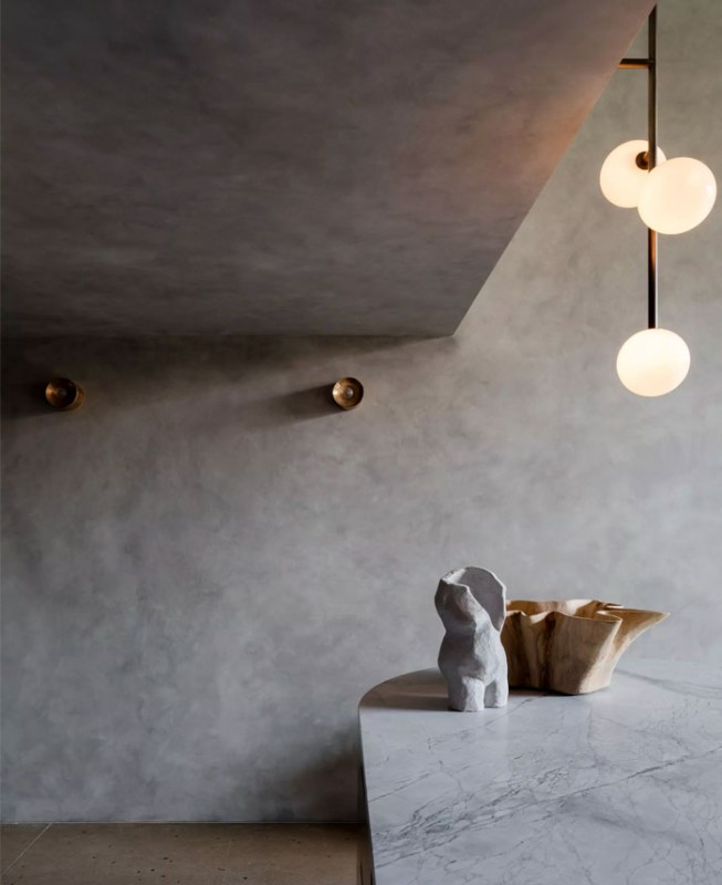 Интерьер стильного лофта с эстетикой брутализма