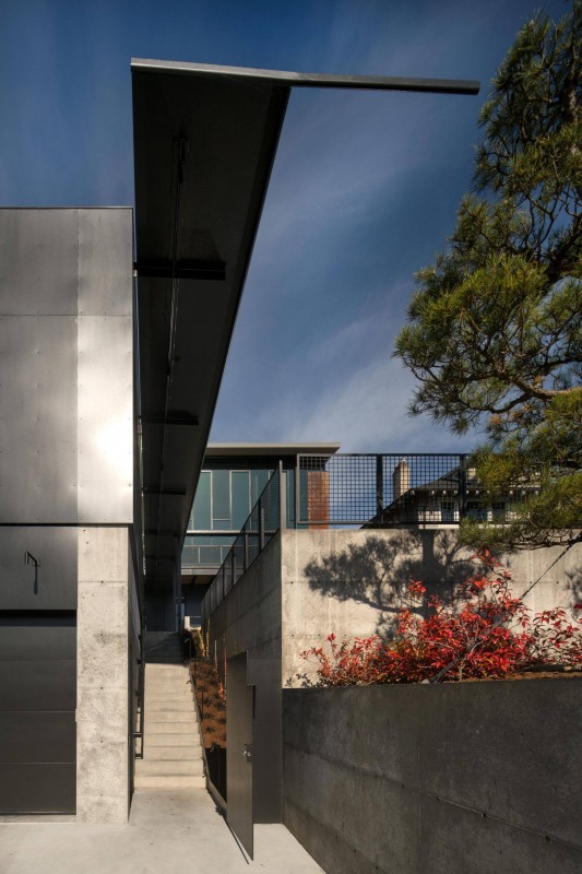 Резиденция с панорамными окнами в Сиэтле, Вашингтон Резиденция с панорамными окнами в Сиэтле, Вашингтон