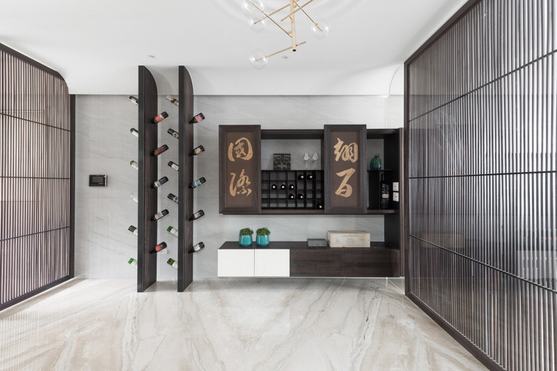 Контрастный интерьер Контрастный интерьер