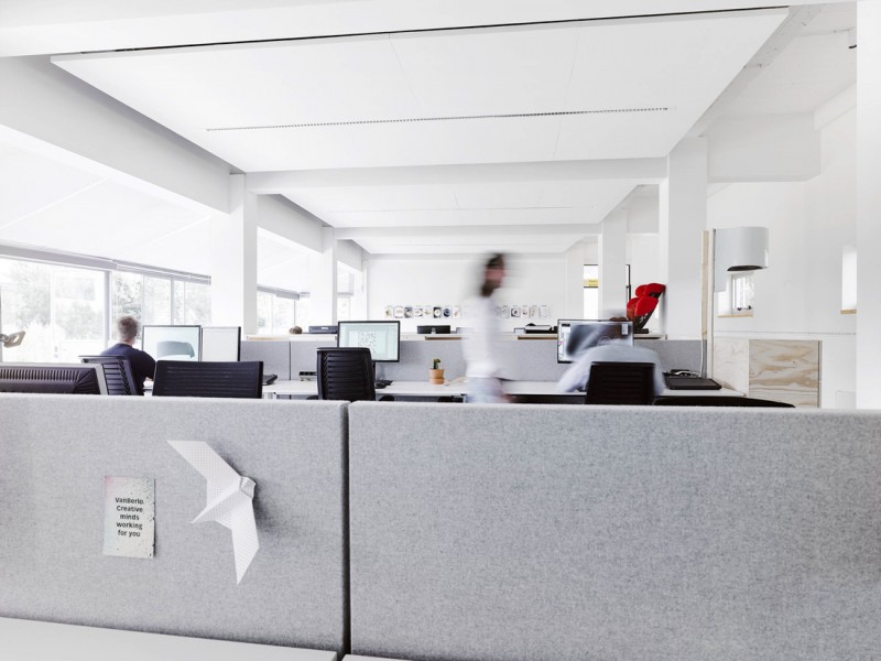 Бывшая авиабаза в Нидерландах, превращенная в дизайнерскую студию