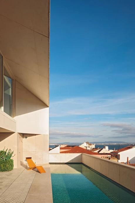 Дом галериста Эдуардо Леме и архитектора Инес Лобо в Лиссабоне, Португалия