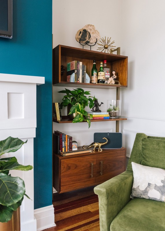 Прохладные цвета и медные акценты в интерьере просторных чикагских апартаментов Прохладные цвета и медные акценты в интерьере просторных чикагских апартаментов