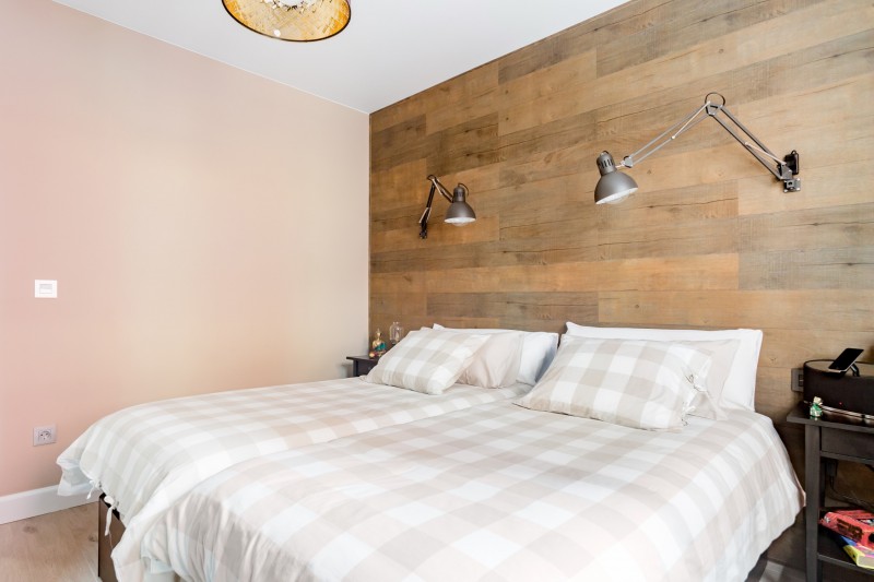 Уютные апартаменты в пепельных тонах в Хихоне, Испания