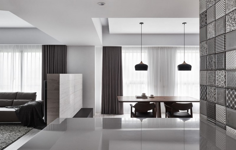 Монохромный интерьер квартиры в Тайчжуне, Тайвань