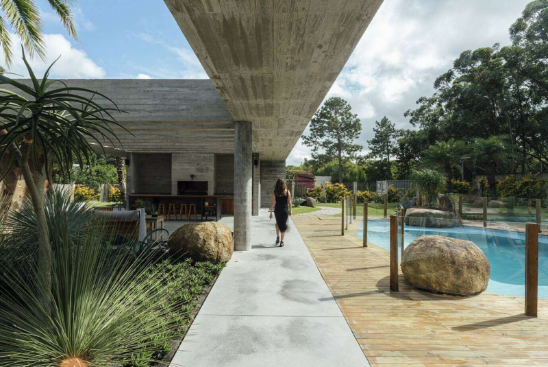 Оригинальный дизайн дома в Бразилии