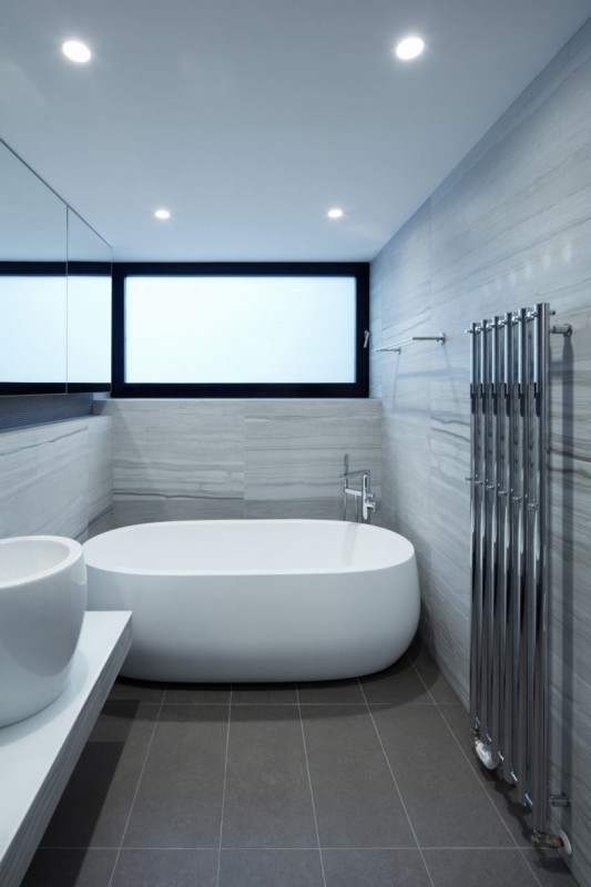 Пентхаус на вершине здания с полностью стеклянным фасадом в Праге Пентхаус на вершине здания с полностью стеклянным фасадом в Праге