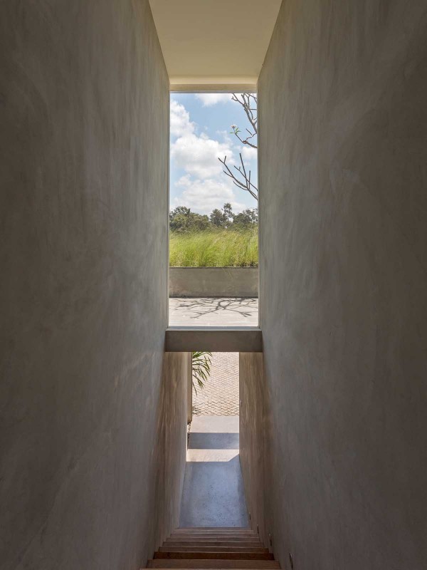 Уединенная вилла на Бали в окружении пышной зелени