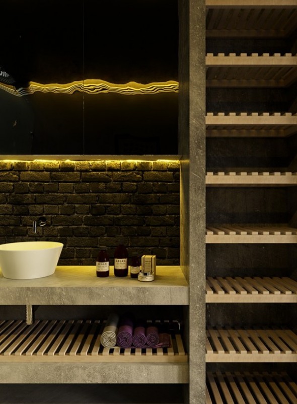 Желтые акценты в интерьере лофта