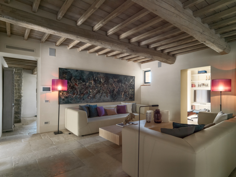 Частная резиденция в бывшем старинном монастыре