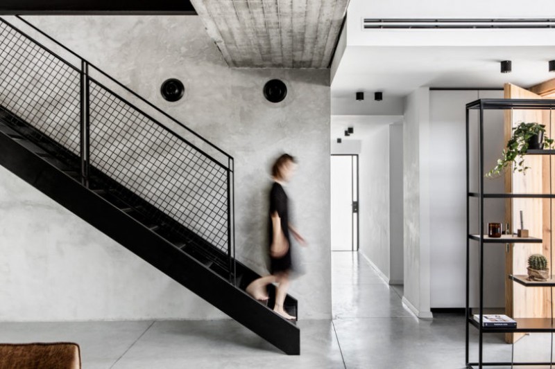 Интерьер дома в индустриальном стиле в Нир-Ам, Израиль Интерьер дома в индустриальном стиле в Нир-Ам, Израиль