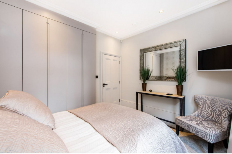 Отремонтированный викторианский дом в районе Кенсингтон в Лондоне