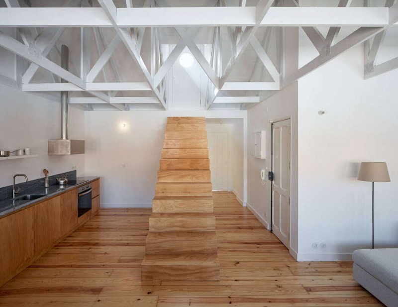 Двухуровневая квартира в Лиссабоне