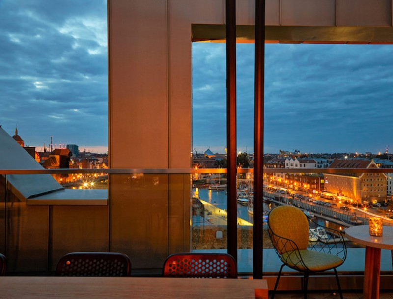 PURO Gdansk - смелый, живой и красочный отель, расположенный в Гданьске, Польша