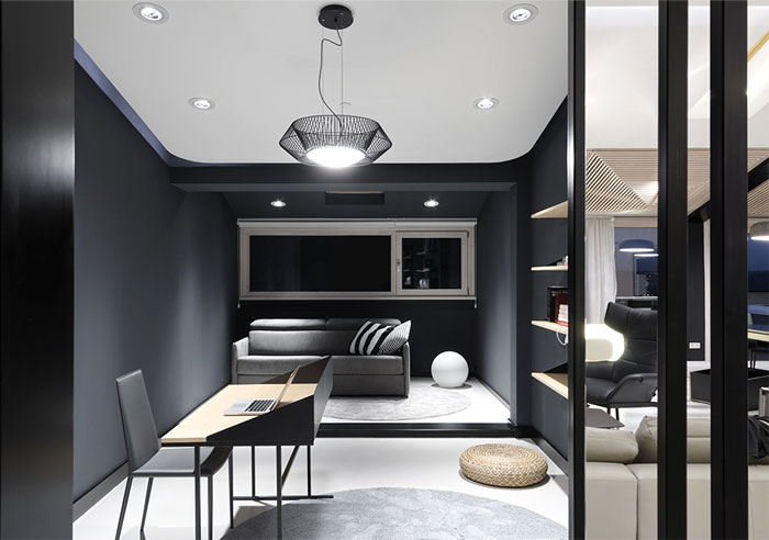 Открытая планировка просторной квартиры в Белграде