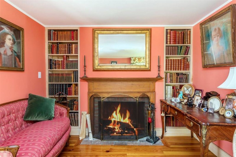 Колониальное старинное поместье в Коннектикуте