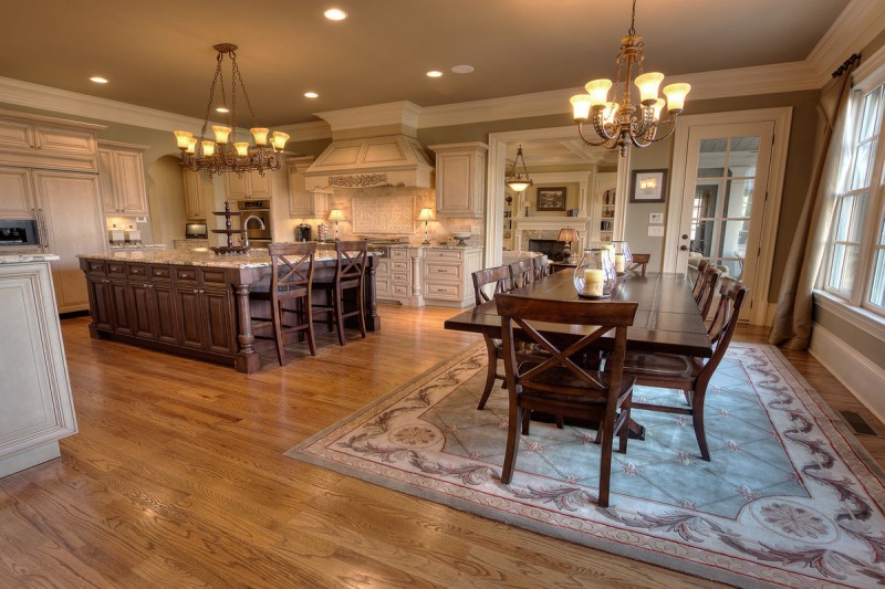 Вневременная элегантность обстановки дома в городе Розуэлл, штат Джорджия