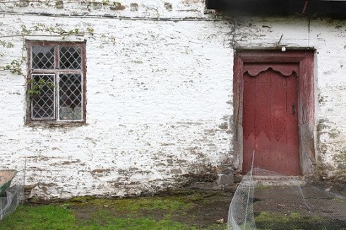 Жилой полуразрушенный дом, полный истории, расположенный в Уэльсе, Великобритания