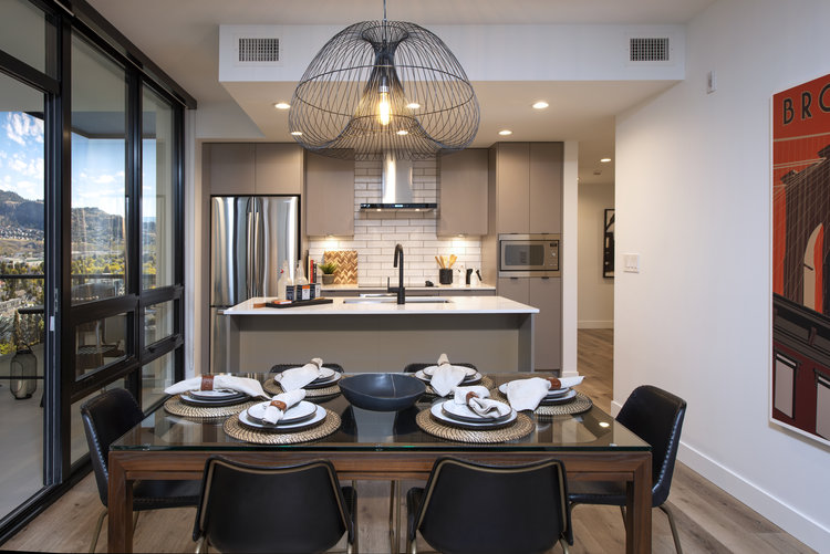 Интерьер уютной квартиры в городе Келоуна, Канада Интерьер уютной квартиры в городе Келоуна, Канада