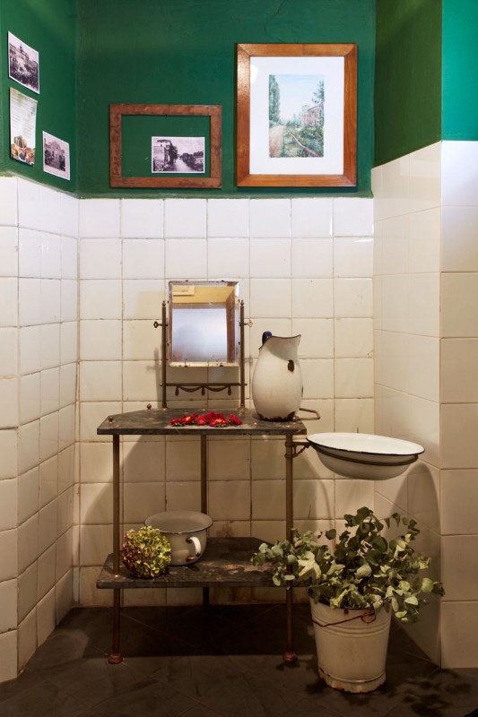 Концепт-бар Box в городе Брешиа, Италия Концепт-бар Box в городе Брешиа, Италия