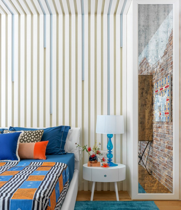 Красочный причудливый интерьер в таунхаусе Красочный причудливый интерьер в таунхаусе