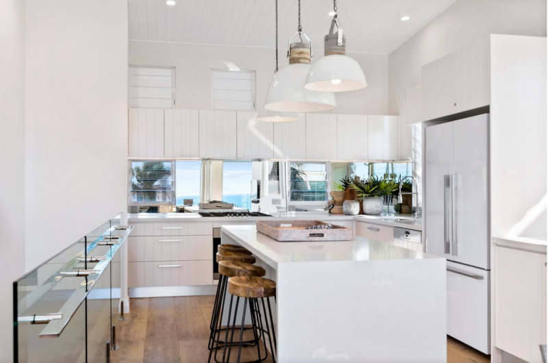 Минималистичный таунхаус на солнечном побережье Австралии в Нуса-Хедс Минималистичный таунхаус на солнечном побережье Австралии в Нуса-Хедс