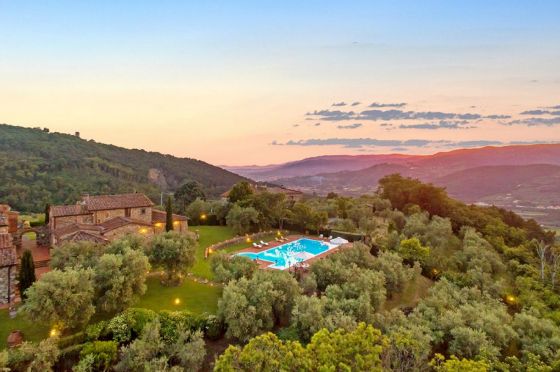 Вилла в Альбанских горах в Италии