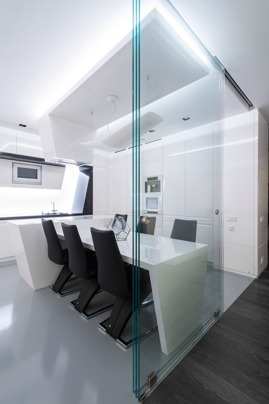 Футуристичный интерьер в черно-белых цветах