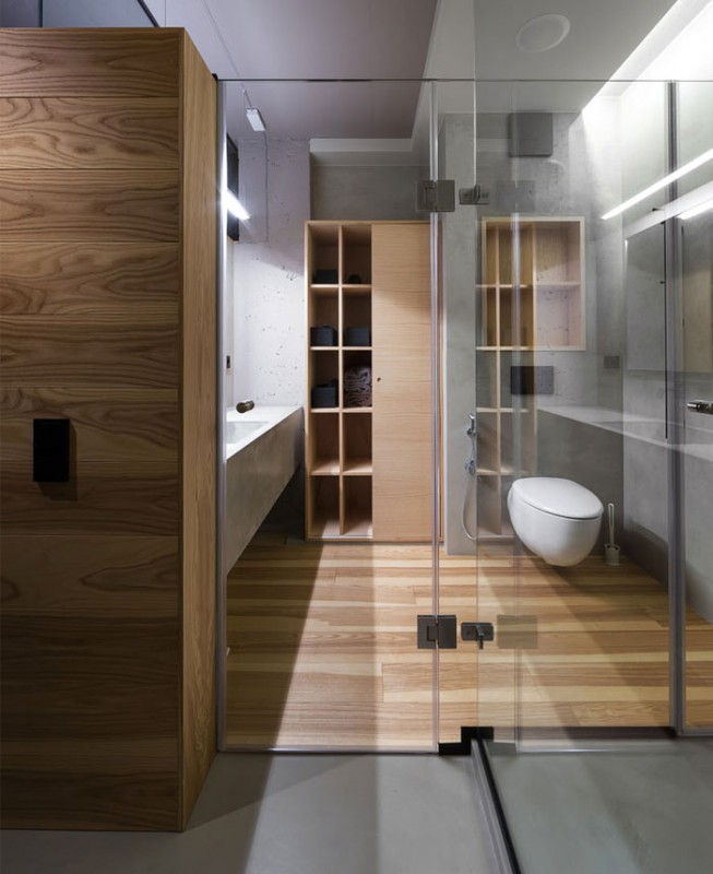 Интригующие дизайнерские конструкции и яркие акценты в интерьере просторных апартаментов