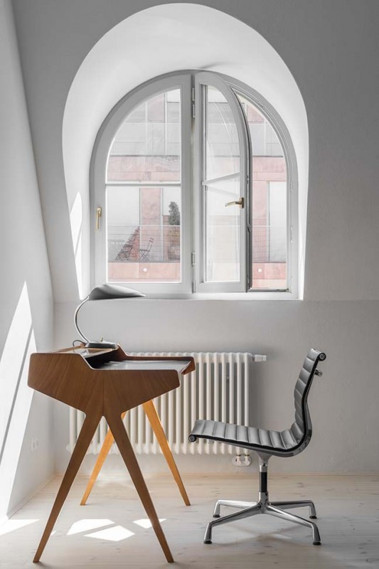 Квартира в мансарде многоквартирного дома 1911 года постройки в Кракове