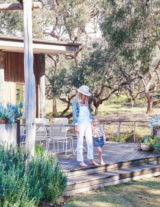 Дом модельера Арабеллы Уилсон и дизайнера Криса Уилсона в местечке Ян-Джук, Виктория, Австралия