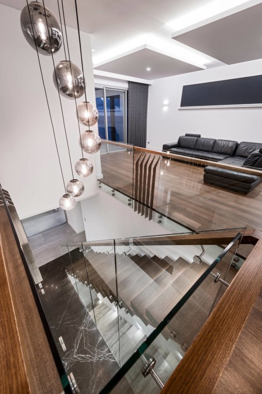 Современный трехэтажный дом в Австралии