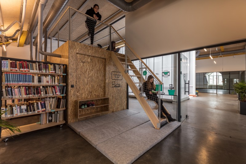 Частная школа Sezin в Стамбуле Частная школа Sezin в Стамбуле