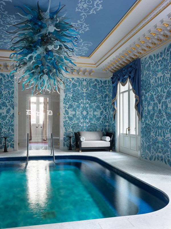 Особняк в неоклассическом стиле Особняк в неоклассическом стиле